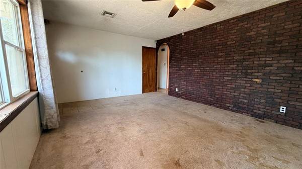 106 Baker ST, Shawnee, OK 74801
