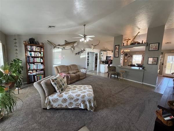 117 Carter RD, Elk City, OK 73644