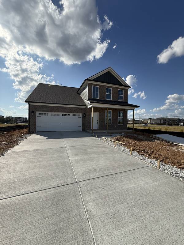 3640 Heartland Dr, Columbia, TN 38401