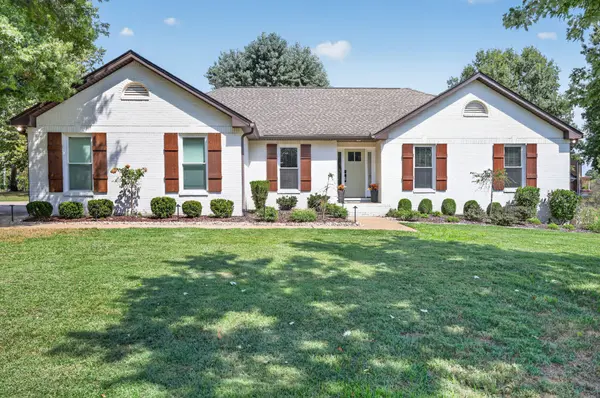692 Northridge Dr, Gallatin, TN 37066