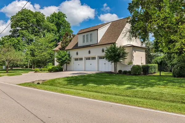142 Heady Dr, Nashville, TN 37205
