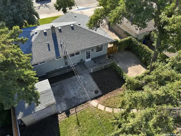 2810 Calder AVENUE, Saskatoon, SK S7J 1W1