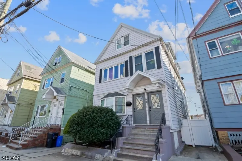 84 W 3Rd St, Bayonne City, NJ 07002