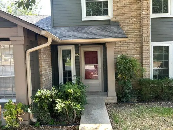 1015 E Yager LN #129, Austin, TX 78753