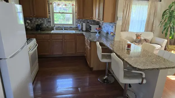 250 Marquette ST, Park Forest, IL 60466