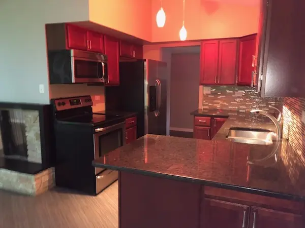 471 S Saint Marys RD, Libertyville, IL 60048