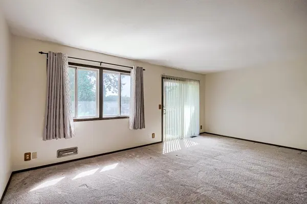 12164 Drake ST NW, Coon Rapids, MN 55448