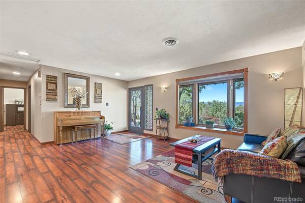 141 Ponderosa DR, Boulder, CO 80303