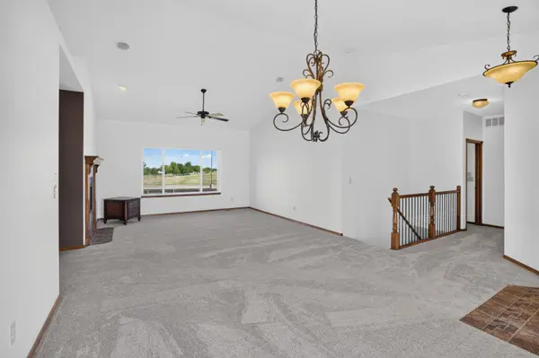 5216 N Colonial, Bel Aire, KS 67226