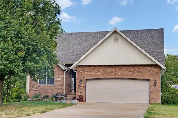 608 S Cully AVE, Republic, MO 65738