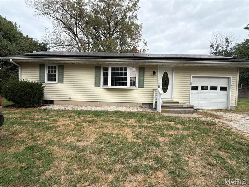 23310 Glenda AVE, Jerseyville, IL 62052