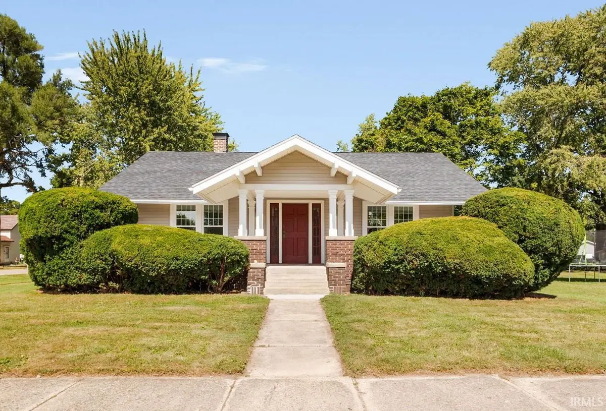211 W Catherine ST, Milford, IN 46542-9457