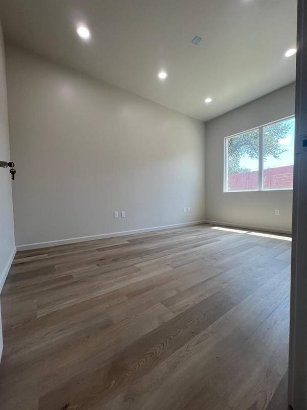 701 Crystal Falls PKWY #150, Leander, TX 78641