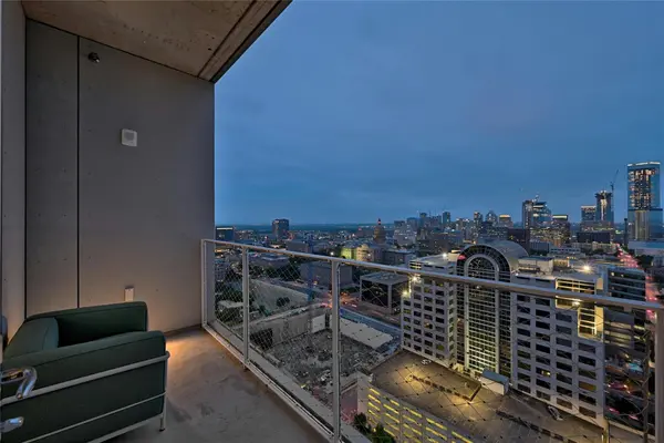 313 W 17th ST #2406, Austin, TX 78701