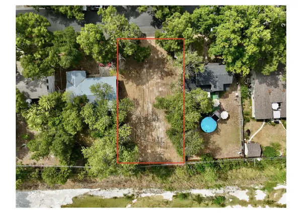 904 Hermitage DR, Austin, TX 78753