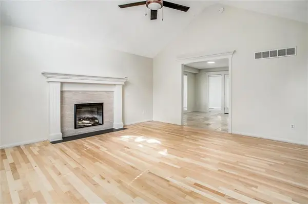 3625 NW ANCHOR CT, Blue Springs, MO 64015
