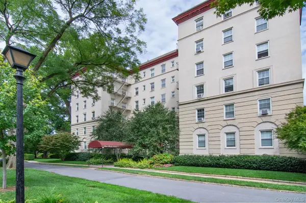1 Park LN #3A, Mount Vernon, NY 10552
