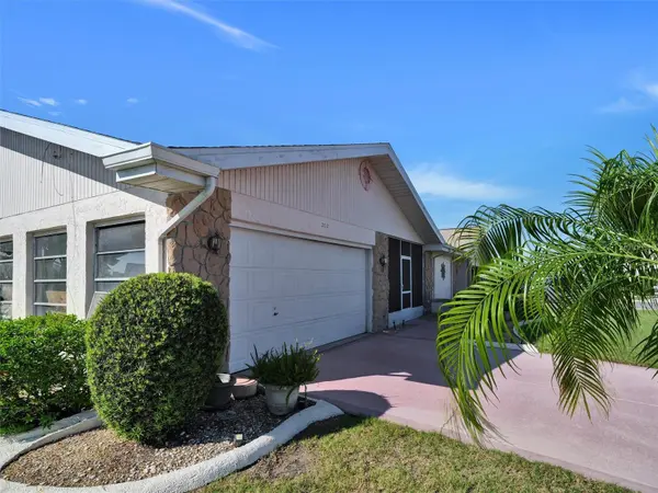 202 CACTUSFLOWER LN, Sun City Center, FL 33573