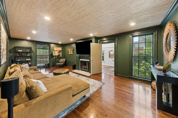 1486 Woodmont Blvd, Nashville, TN 37215