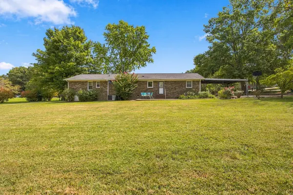 500 Skyline Dr #S, Lewisburg, TN 37091