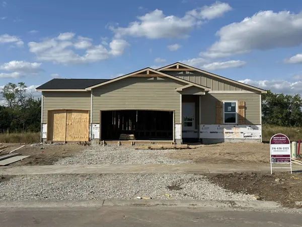 2210 S Vintage Dr, Andover, KS 67002