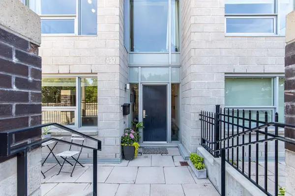 432 Sparks ST, Ottawa Centre, ON K1R 0B3