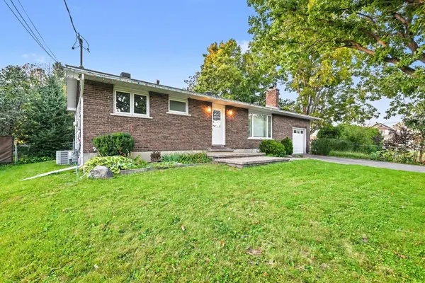 65 Christopher Hamilton ST, Stittsville - Munster - Richmond, ON K0A 2Z0