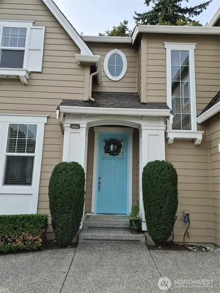 17023 NE 120th ST, Redmond, WA 98052