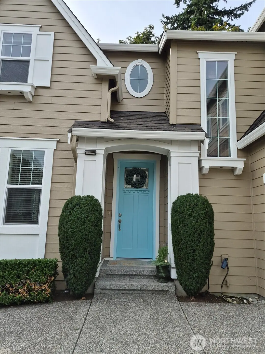 17023 NE 120th ST, Redmond, WA 98052