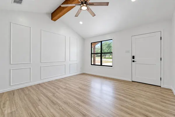 308 River Hills DR, San Marcos, TX 78666