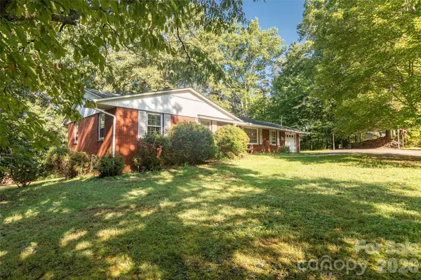 235 Landis RD, Marion, NC 28752