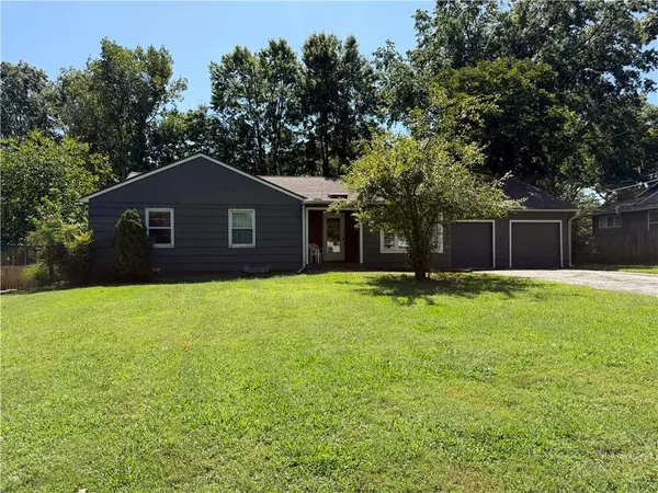 6917 W 69* ST, Overland Park, KS 66204