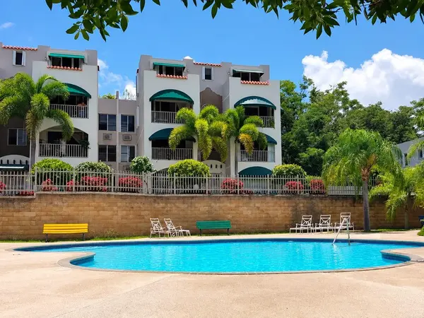 150 CONECTOR C, San Juan, PR 00926