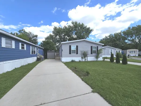 314 Huston CT, Round Lake, IL 60073