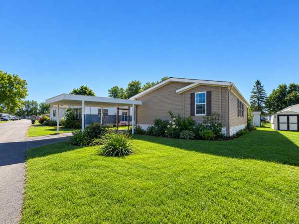 2428 Dolphin DR, Maplewood, MN 55119