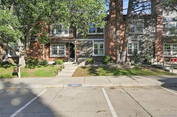 1228 S Flower CIR #C, Denver, CO 80232