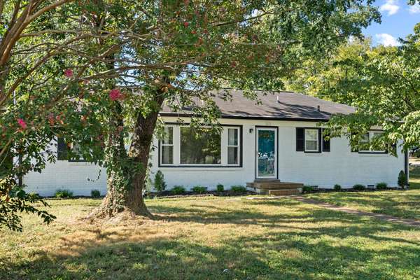 163 Elkmont Dr, Nashville, TN 37211