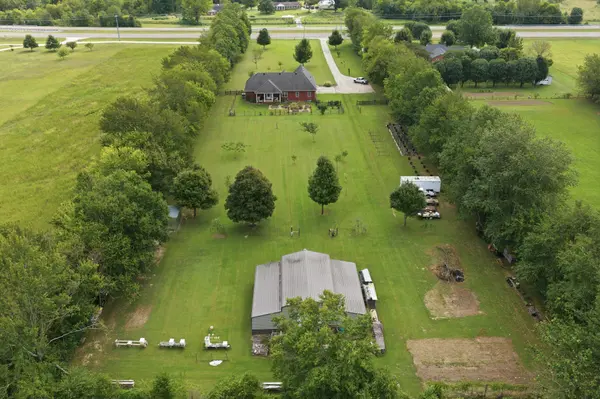 8070 New Lawrenceburg Hwy, Mount Pleasant, TN 38474