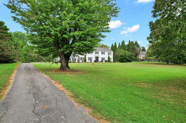 5629 N Lee Hwy #NW, Cleveland, TN 37312