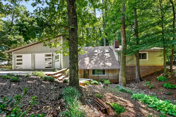95 Brookwood DR, Clemson, SC 29631-2330