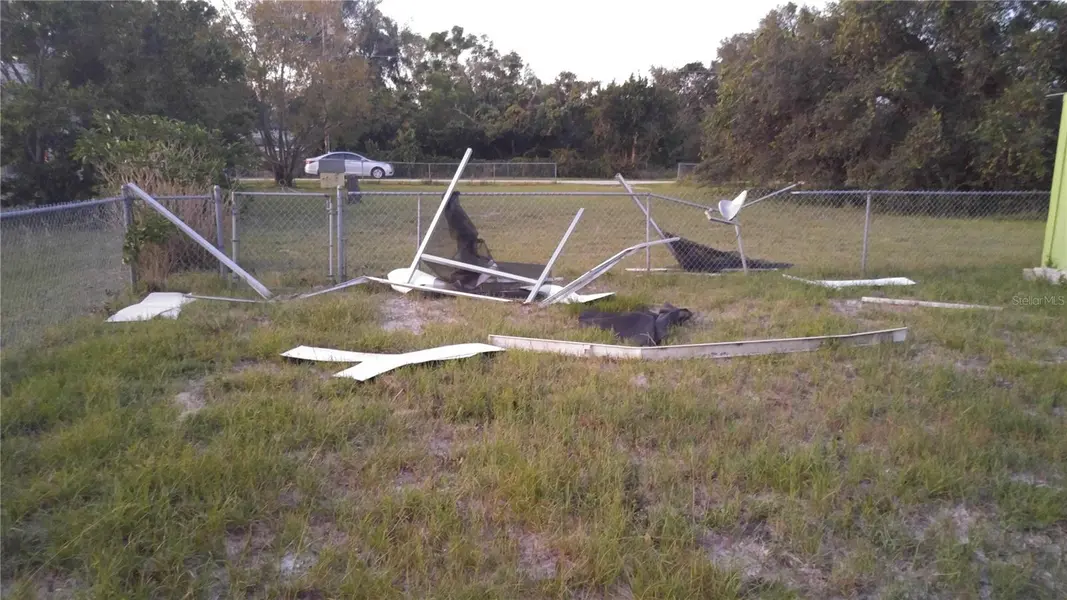 N SUMMERALL AVE, Tavares, FL 32778