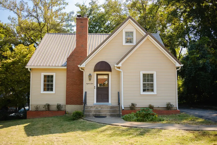 801 Elm St, Columbia, TN 38401