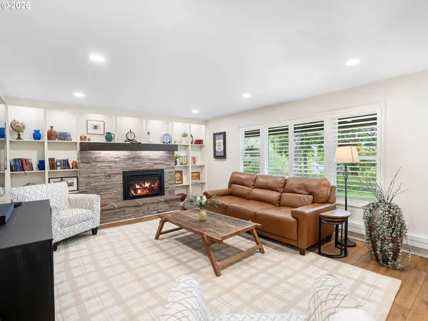 3945 PARKER RD, West Linn, OR 97068