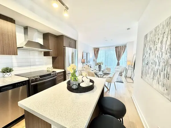 58 Orchard View BLVD #209, Toronto C03, ON M4R 1B9