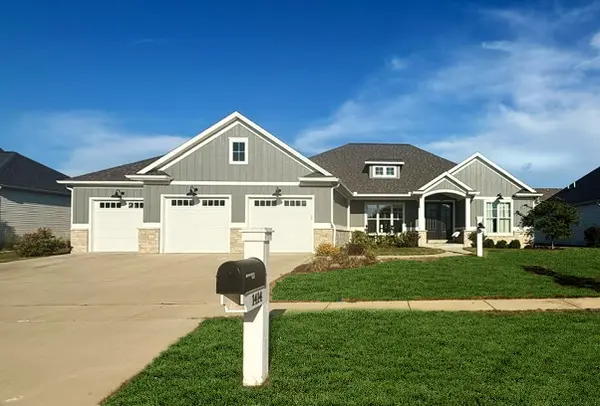 1414 Jacobs BLVD, Champaign, IL 61822