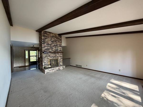 1320 Spring Valley RD, Golden Valley, MN 55422