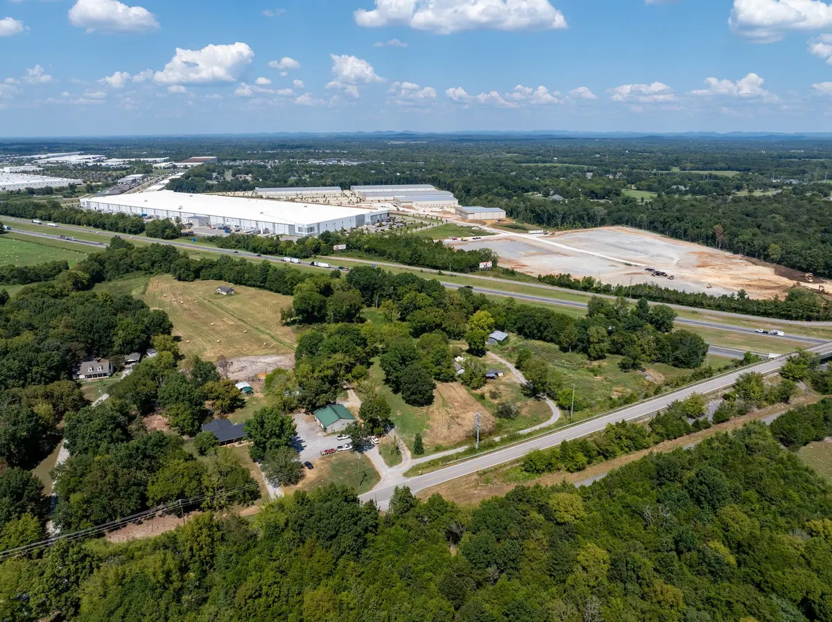 5327 Elam Rd, Murfreesboro, TN 37127
