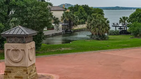67 Applehead Island DR, Horseshoe Bay, TX 78657
