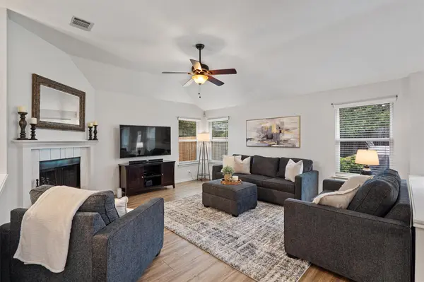3746 Newland DR, Round Rock, TX 78681