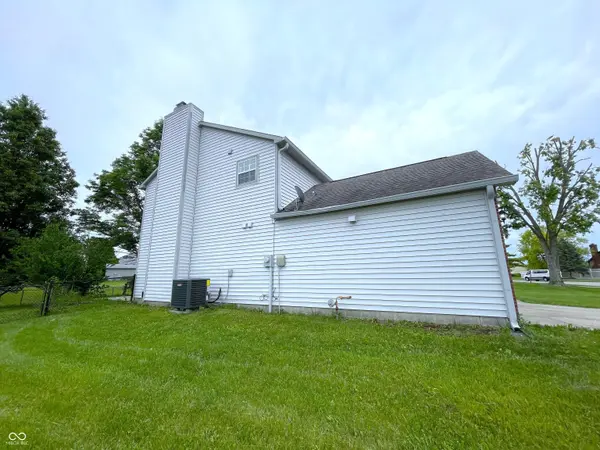10522 Creekside Woods DR, Indianapolis, IN 46239